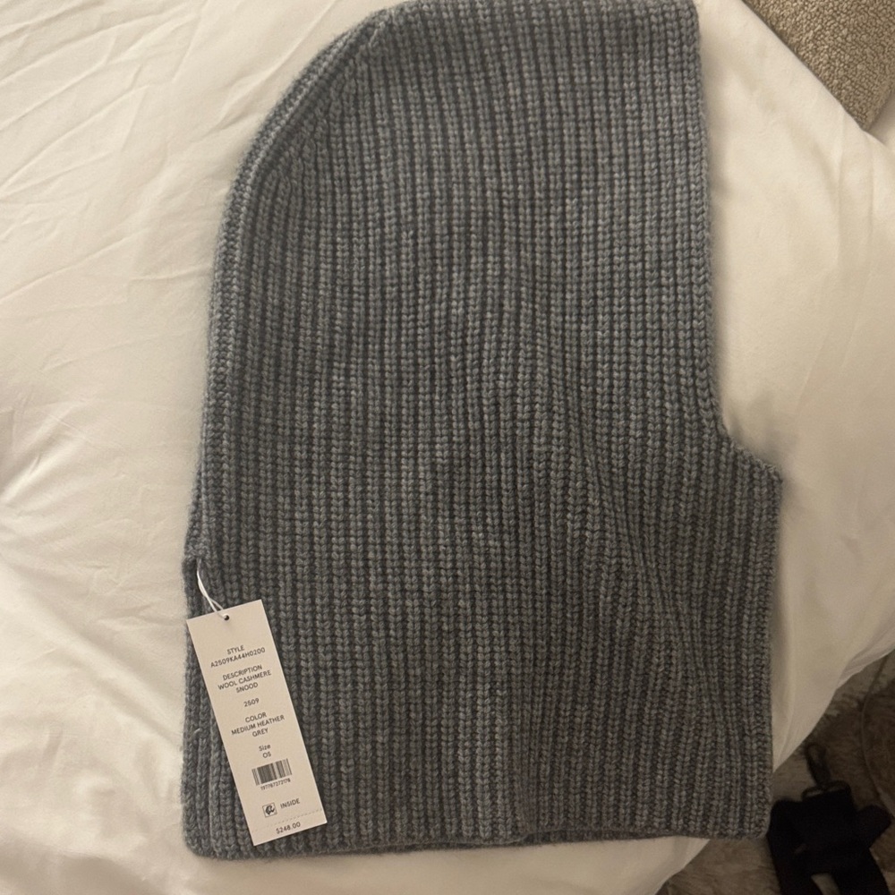 Gray Ribbed Snood